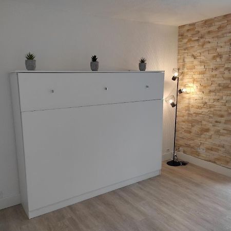 Charmant Studio Lumineux Avec Piscine Fréjus Zewnętrze zdjęcie