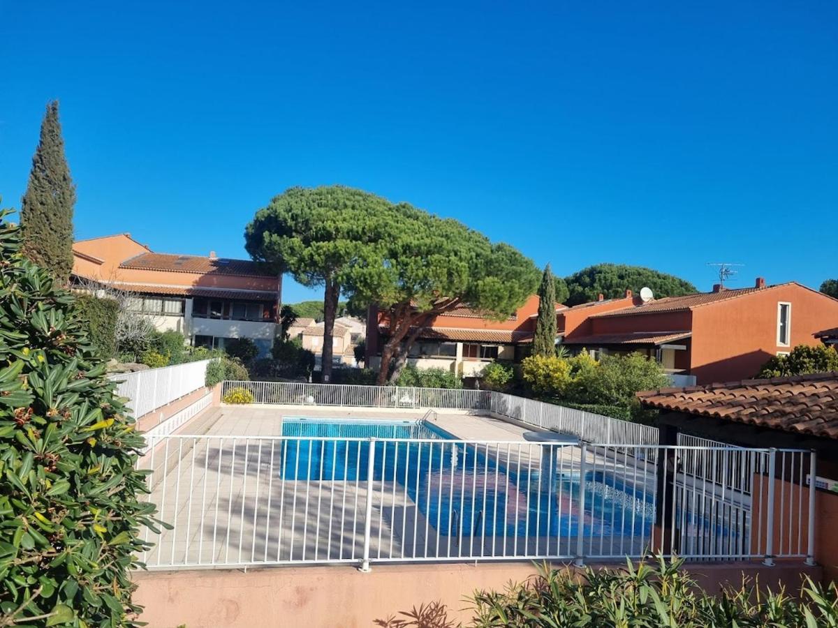 Charmant Studio Lumineux Avec Piscine Fréjus Zewnętrze zdjęcie
